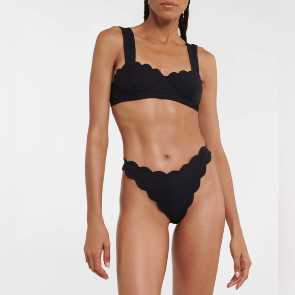 Victoria's Secret Black Scalloped Bikini - Picture 1 of 7